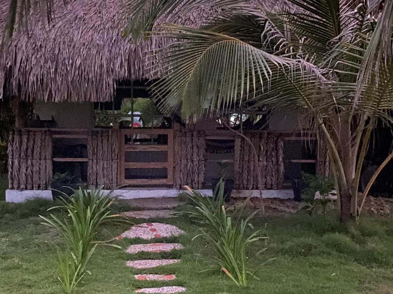 Zefiro Hostal San Bernardo del Viento Exterior photo